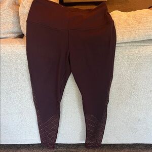 Victoria's Secret Sport Leggings in Deep Burgundy